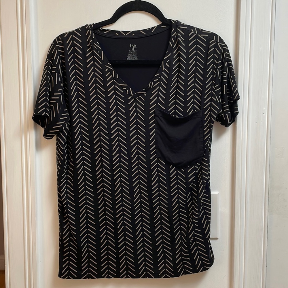 Kyte Baby V-Neck